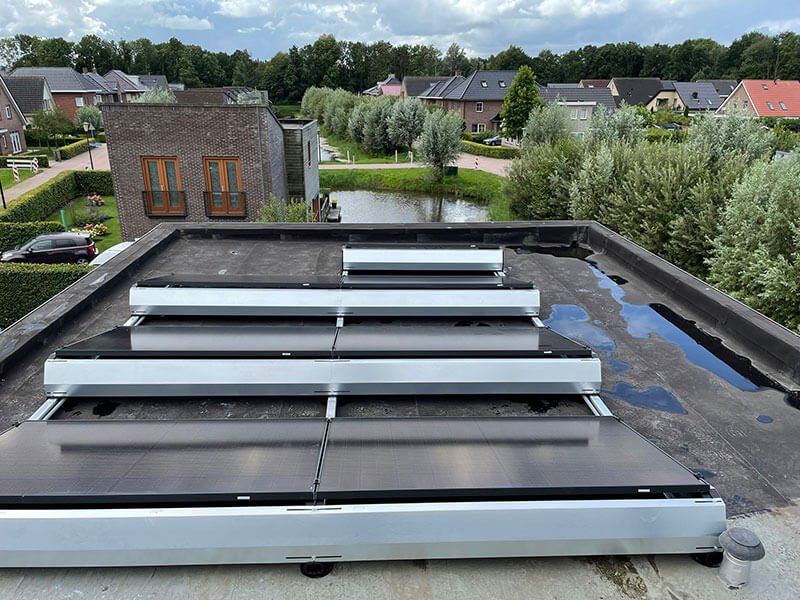 zonnepanelen afstand dakrand op plat dak